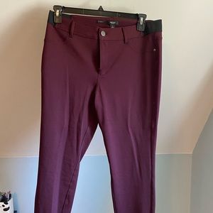 Never worn maroon skinny pant